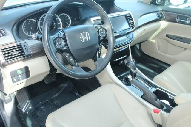 Used 2017 Honda Accord EX-L image 13