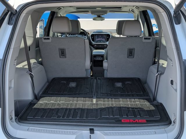 Used 2022 GMC Acadia SLT w/ Preferred Package FWD image 10