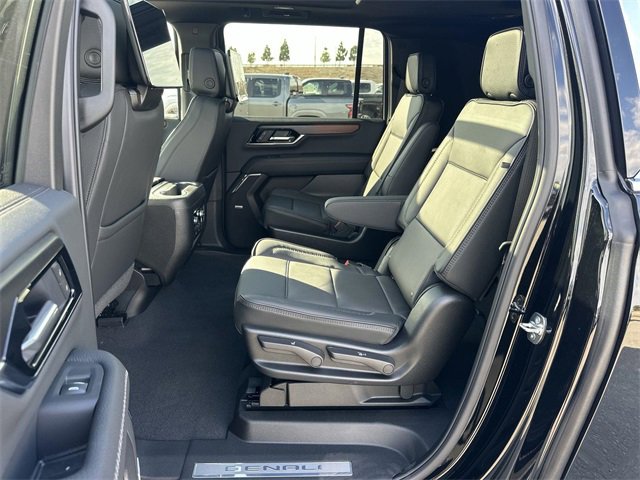New 2026 GMC Yukon XL Denali w/ Denali Reserve Package image 21