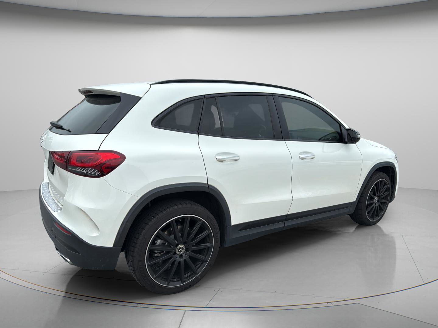 Used 2022 Mercedes-Benz GLA 250 image 11