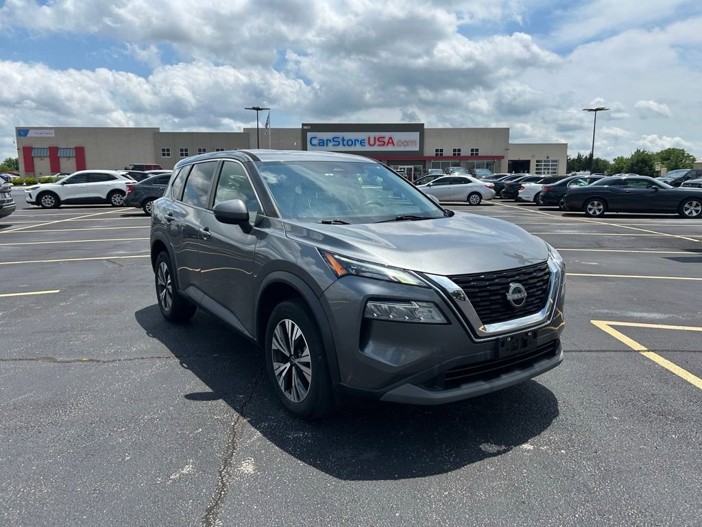 Used 2022 Nissan Rogue SV FWD image 1