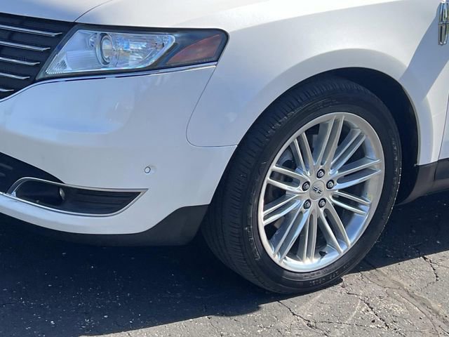 Used 2018 Lincoln MKT AWD w/ Technology Package image 9