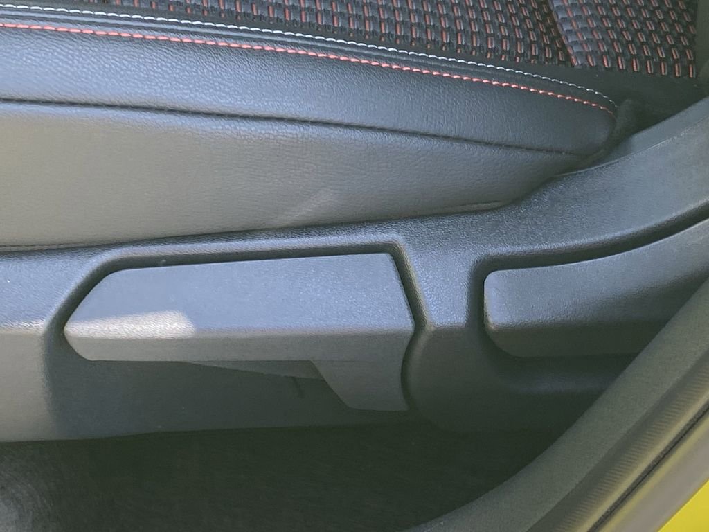 New 2025 Nissan Kicks SR image 16