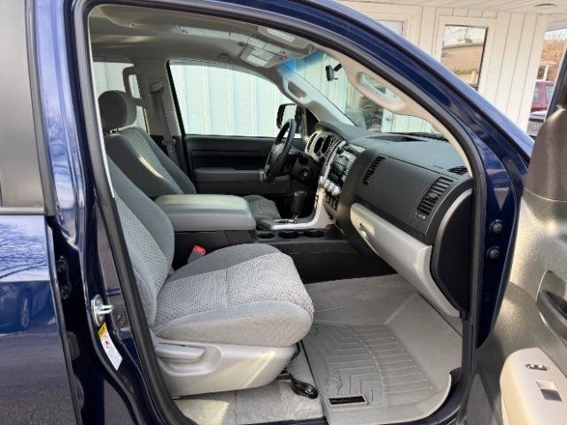 Used 2008 Toyota Tundra 4x4 CrewMax image 11