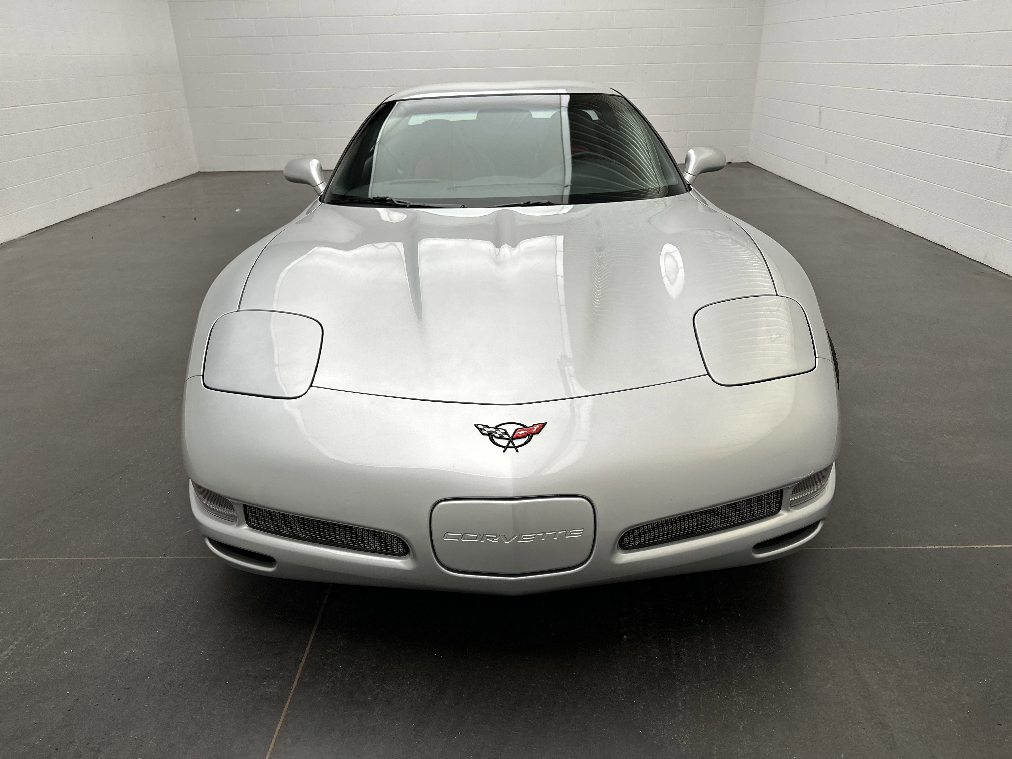Used 2001 Chevrolet Corvette Z06 w/ Memory Pkg image 2