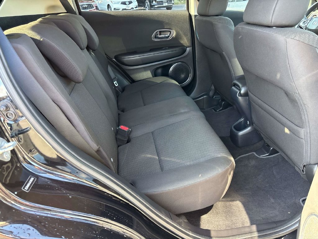 Used 2018 Honda HR-V EX image 13