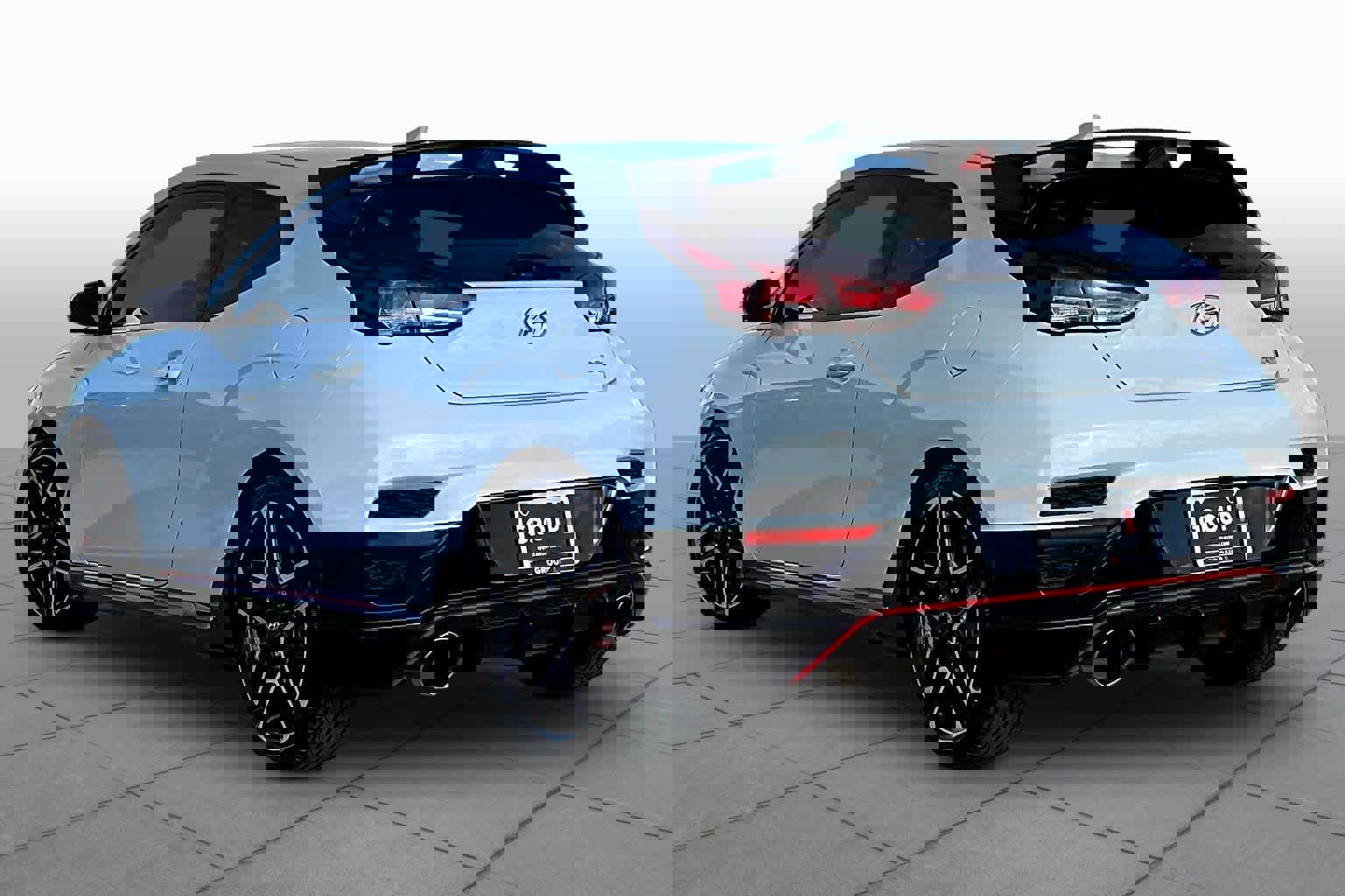 Used 2021 Hyundai Veloster N image 12