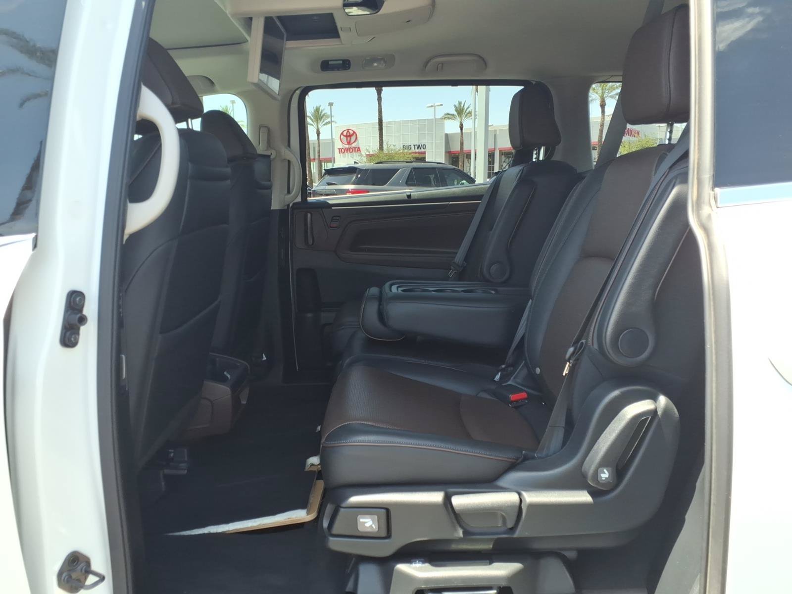 Used 2025 Honda Odyssey Elite image 10