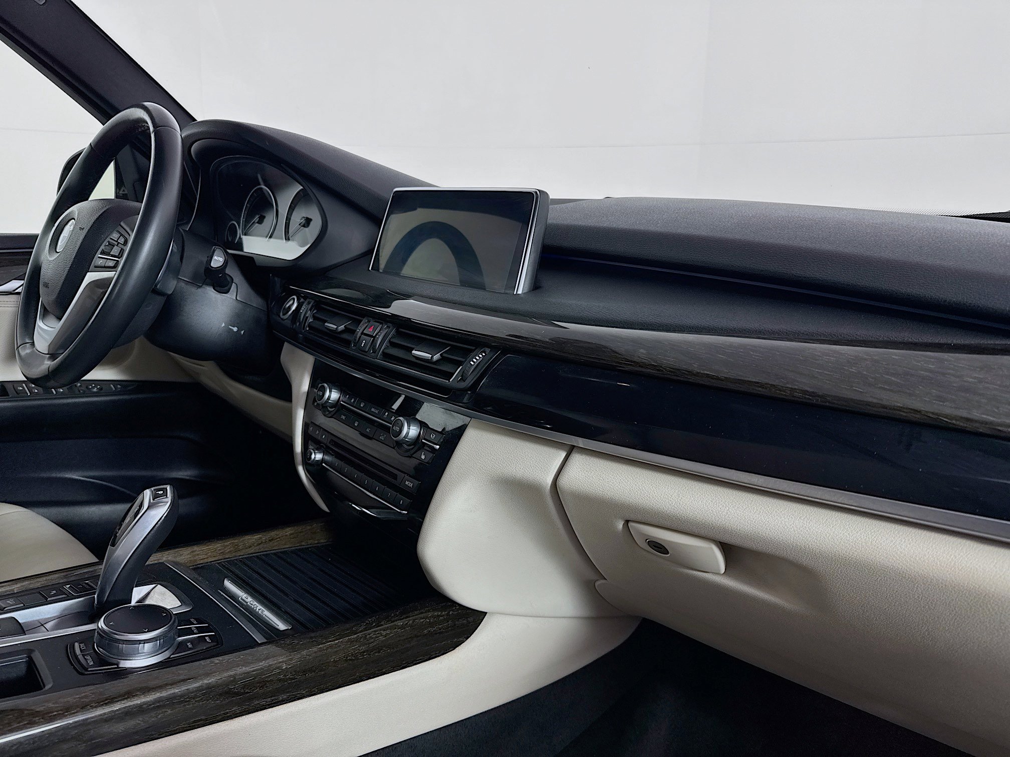 Used 2018 BMW X5 xDrive40e image 52