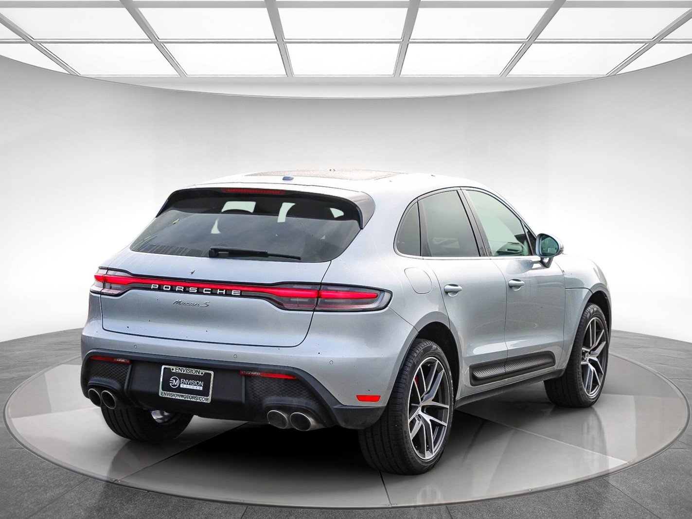 Used 2023 Porsche Macan S image 4