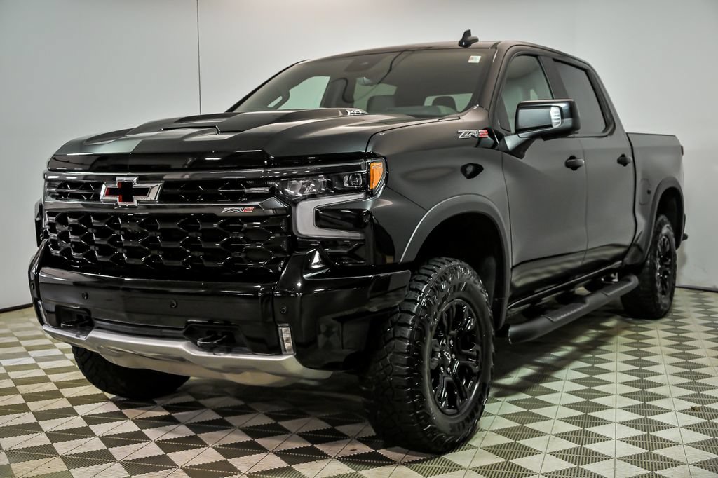 Used 2025 Chevrolet Silverado 1500 ZR2 w/ Technology Package AWD/4WD image 5