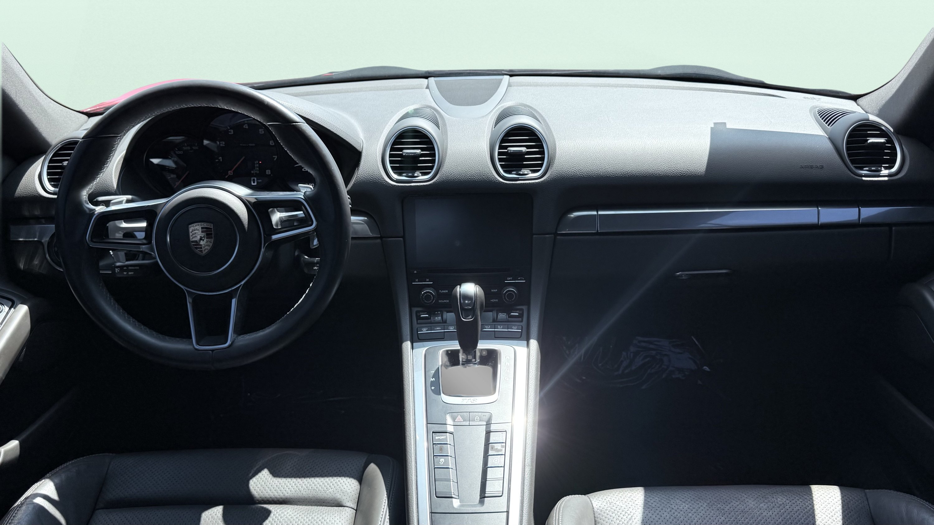 Used 2019 Porsche 718 Cayman RWD image 13