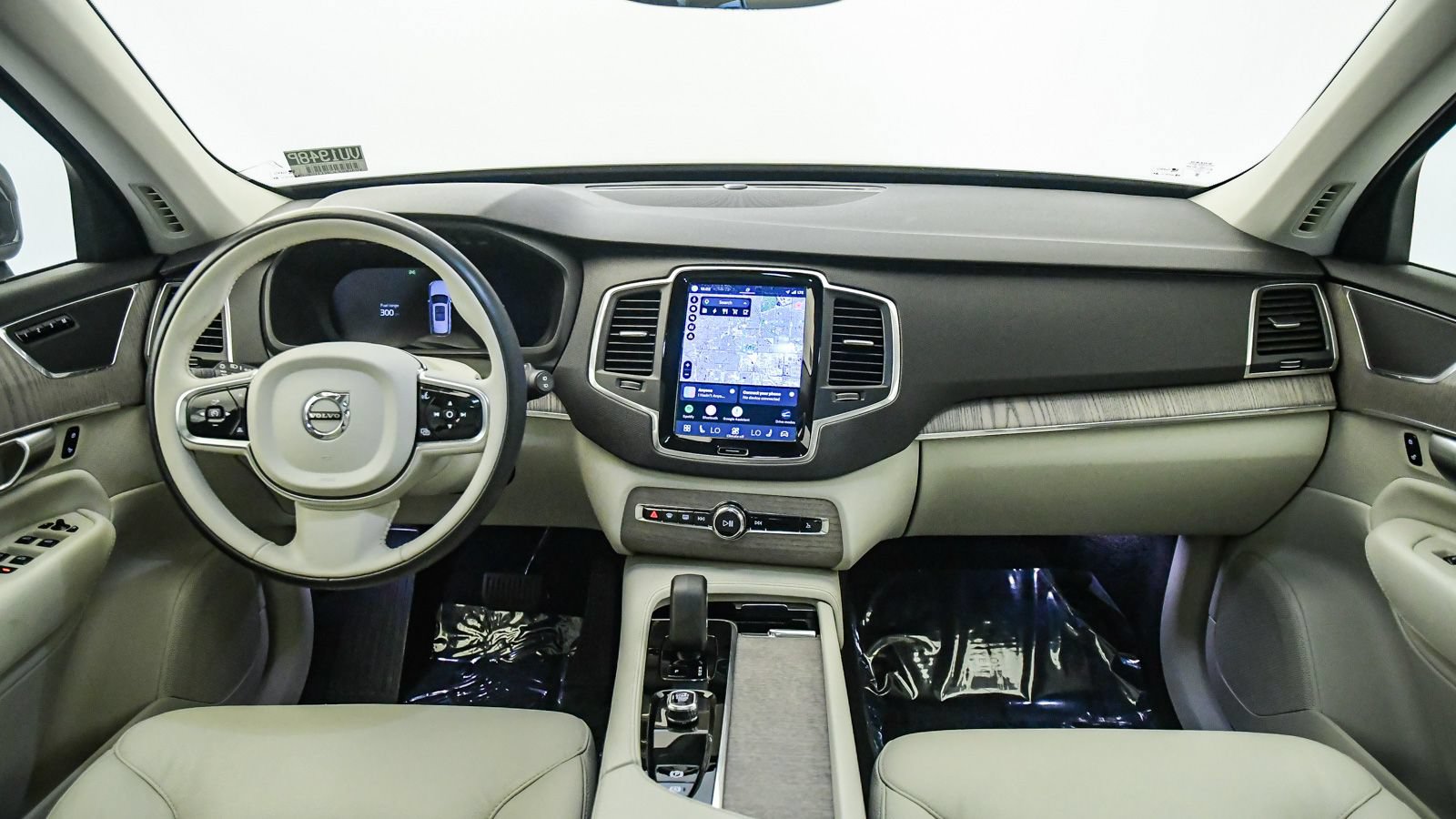 Certified 2024 Volvo XC90 T8 Core AWD/4WD image 16