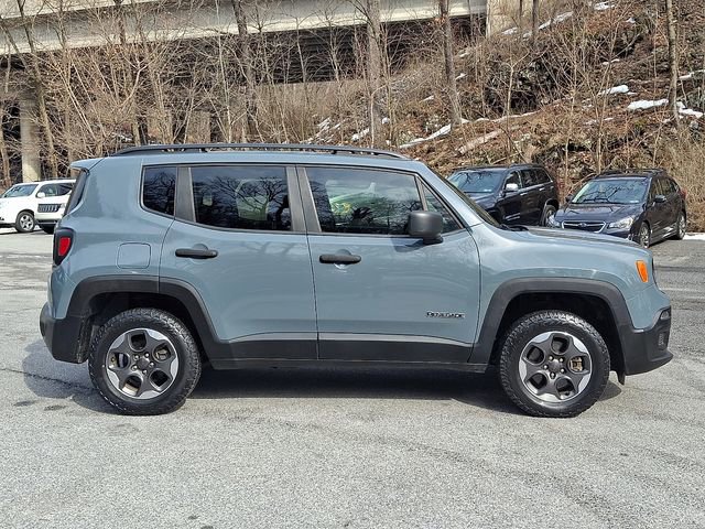 Used 2018 Jeep Renegade Sport w/ Power & Air Group image 9