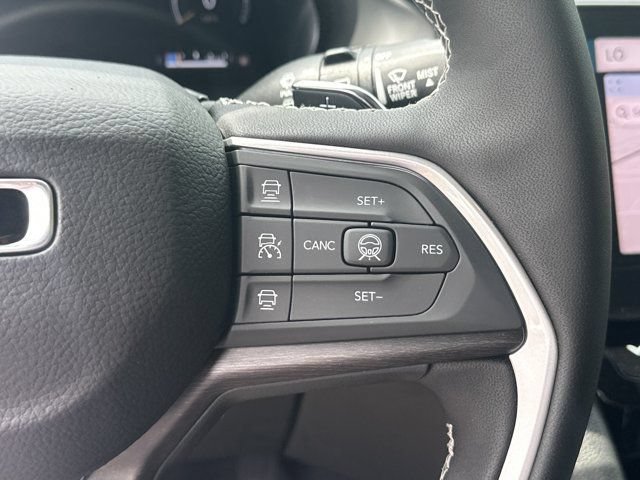 New 2026 Jeep Grand Cherokee L Limited w/ Limited Altitude Package AWD/4WD image 25
