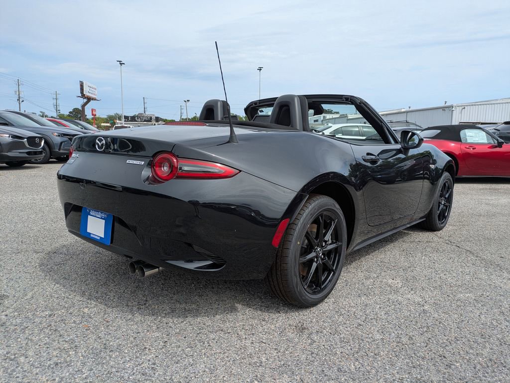 New 2026 MAZDA MX-5 Miata Sport RWD image 4