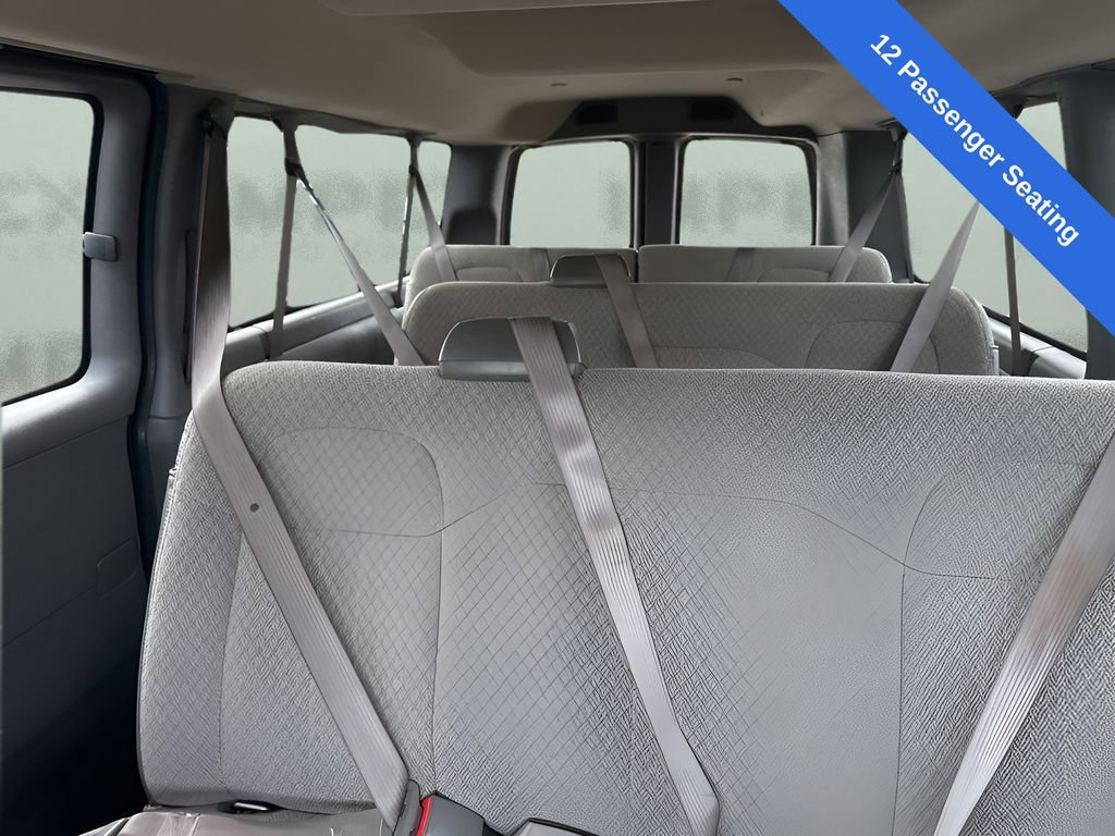 Used 2023 Chevrolet Express 3500 LS RWD image 8