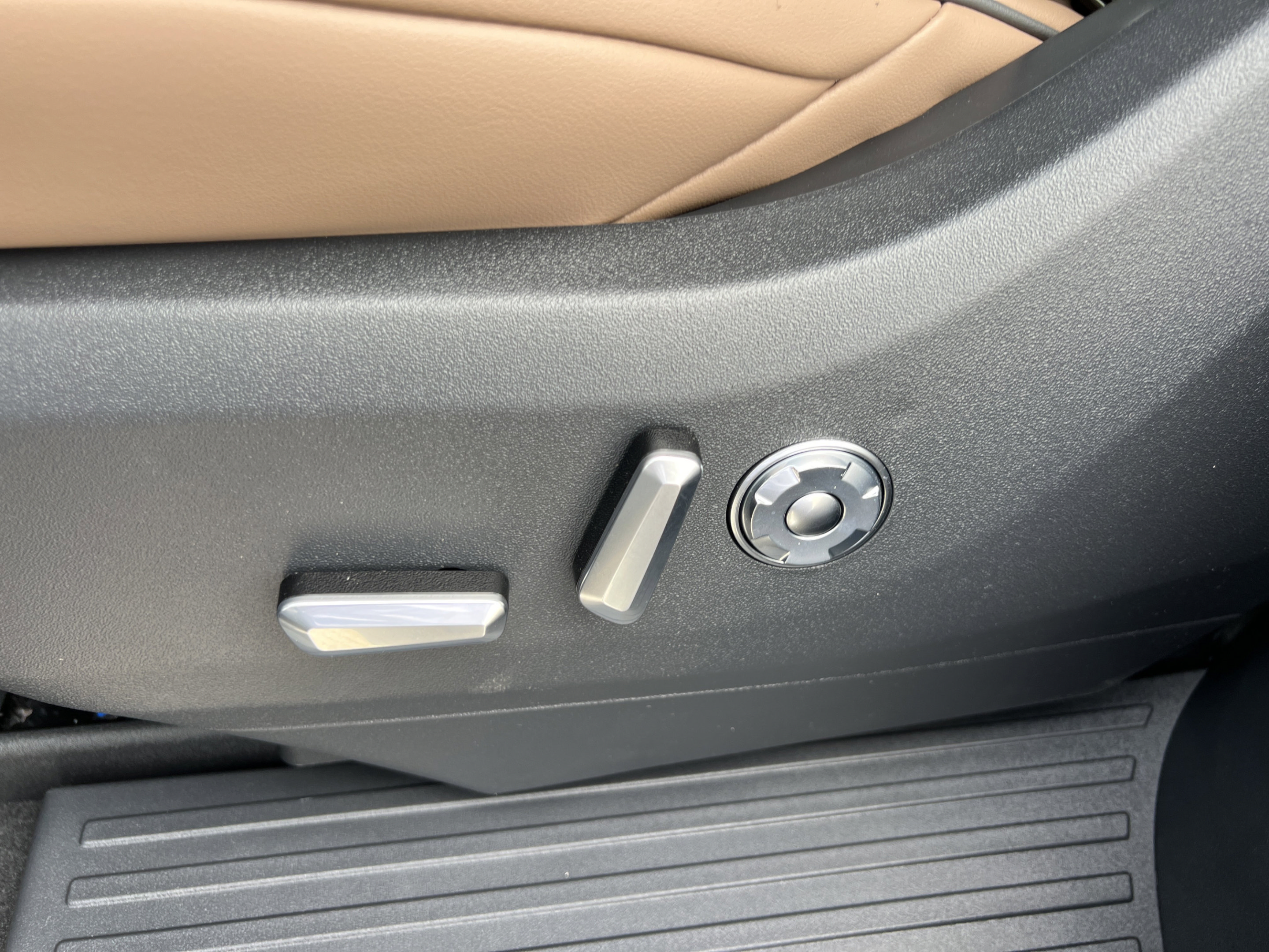 New 2026 Lincoln Navigator Black Label AWD/4WD image 23