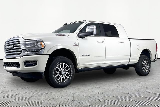 Used 2024 RAM 2500 Limited w/ Towing Technology Group AWD/4WD image 1