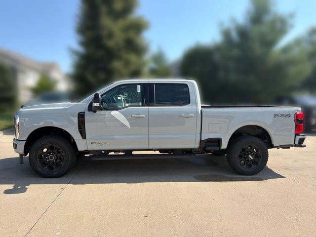 New 2026 Ford F250 Lariat w/ Black Appearance Package AWD/4WD image 9