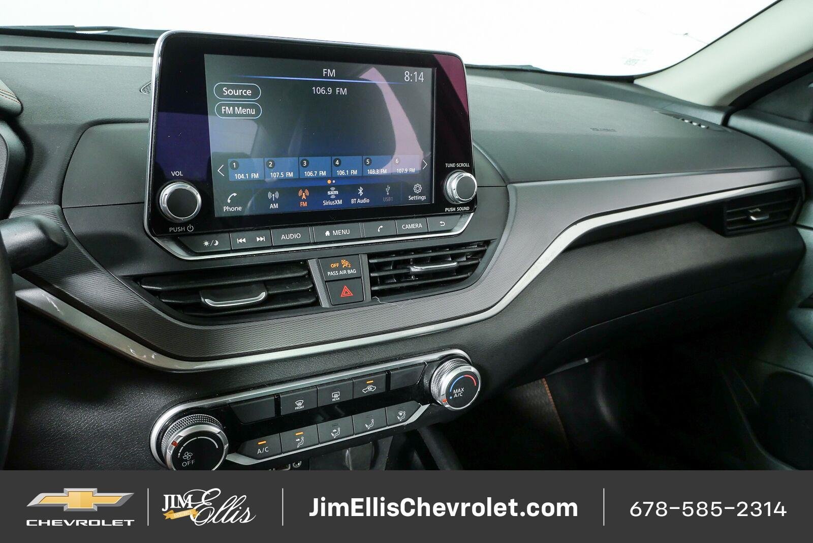 Used 2024 Nissan Altima 2.5 SR FWD image 13