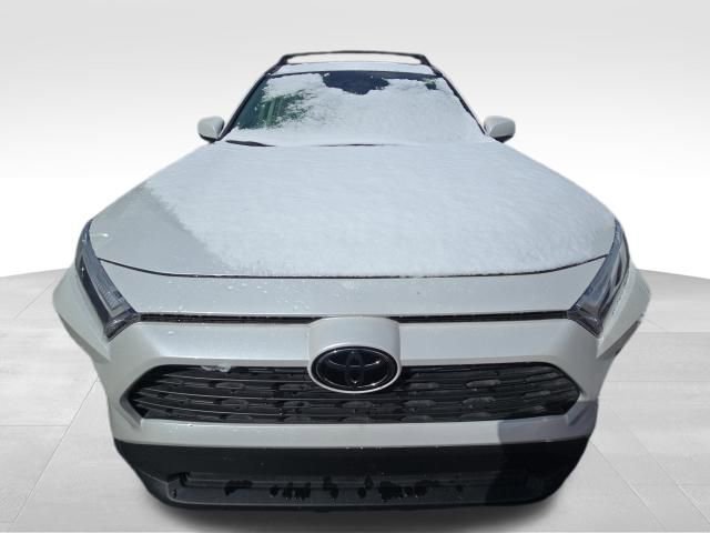 Used 2023 Toyota RAV4 XLE Premium image 11