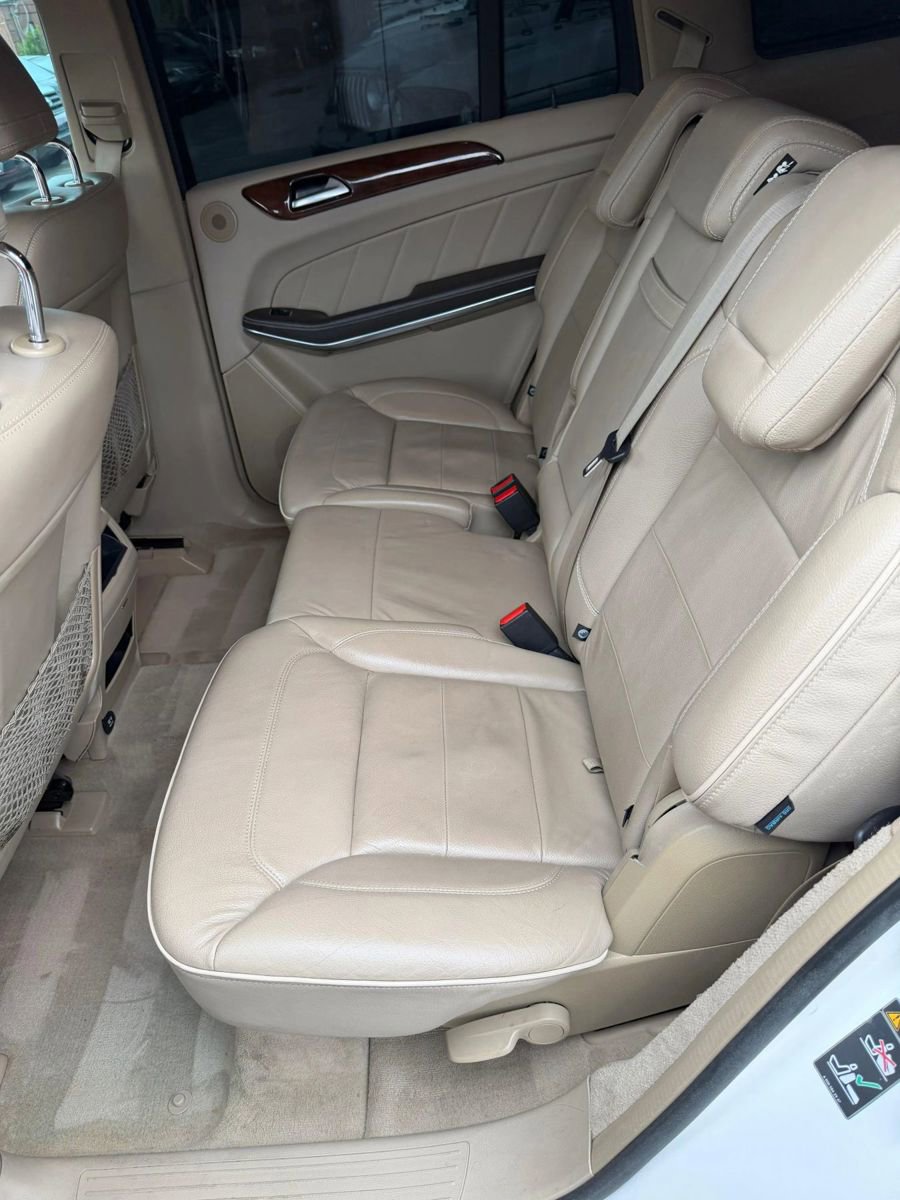 Used 2013 Mercedes-Benz GL 320 BlueTEC 4MATIC image 9