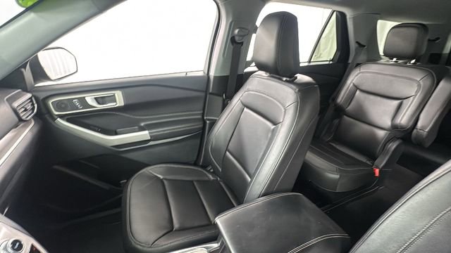 Used 2023 Ford Explorer XLT w/ Equipment Group 202A image 13