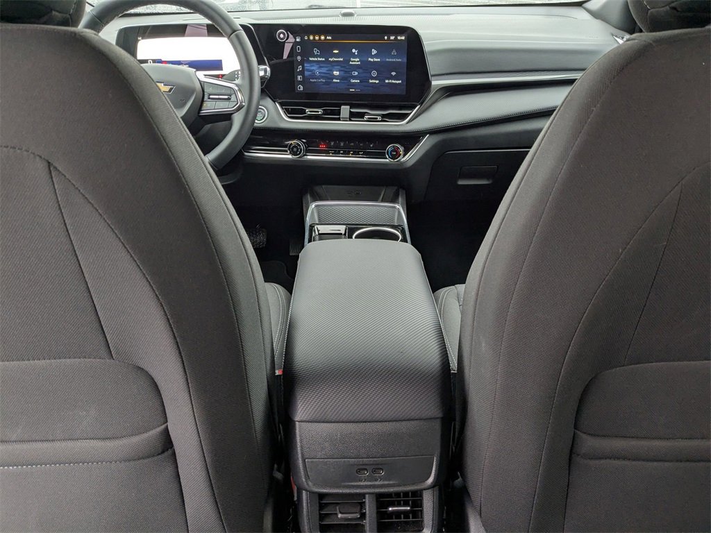 Used 2025 Chevrolet Equinox LT image 31