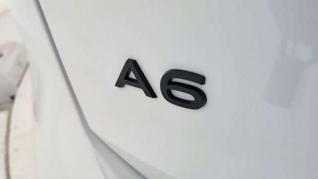 Used 2025 Audi A6 e-tron Premium w/ Convenience Package image 17