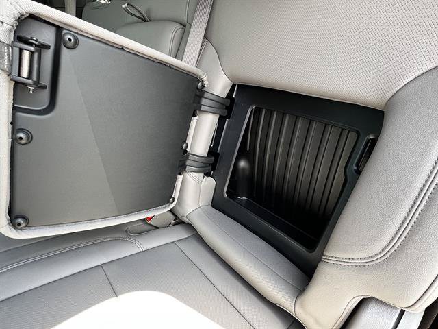 New 2026 Chevrolet Silverado 1500 LTZ w/ LPO, Dark Essentials Package AWD/4WD image 18