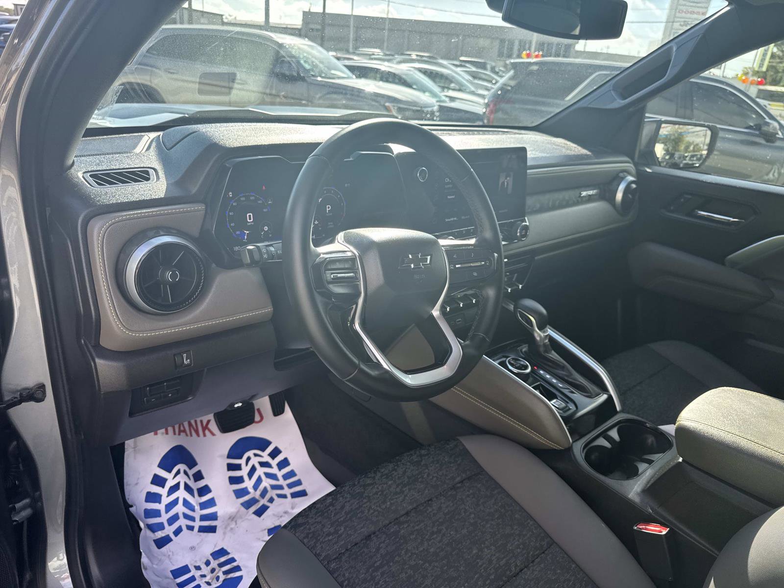 Used 2024 Chevrolet Colorado ZR2 w/ Technology Package image 17