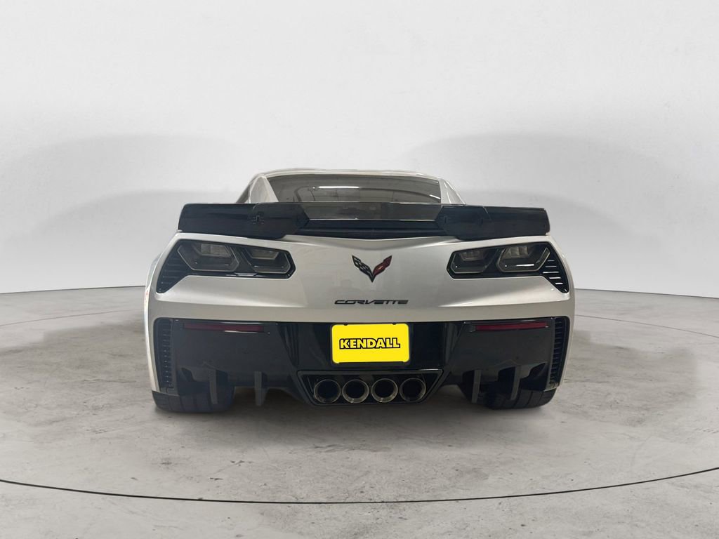 Used 2015 Chevrolet Corvette Z06 w/ 3LZ Preferred Equipment Group RWD image 4