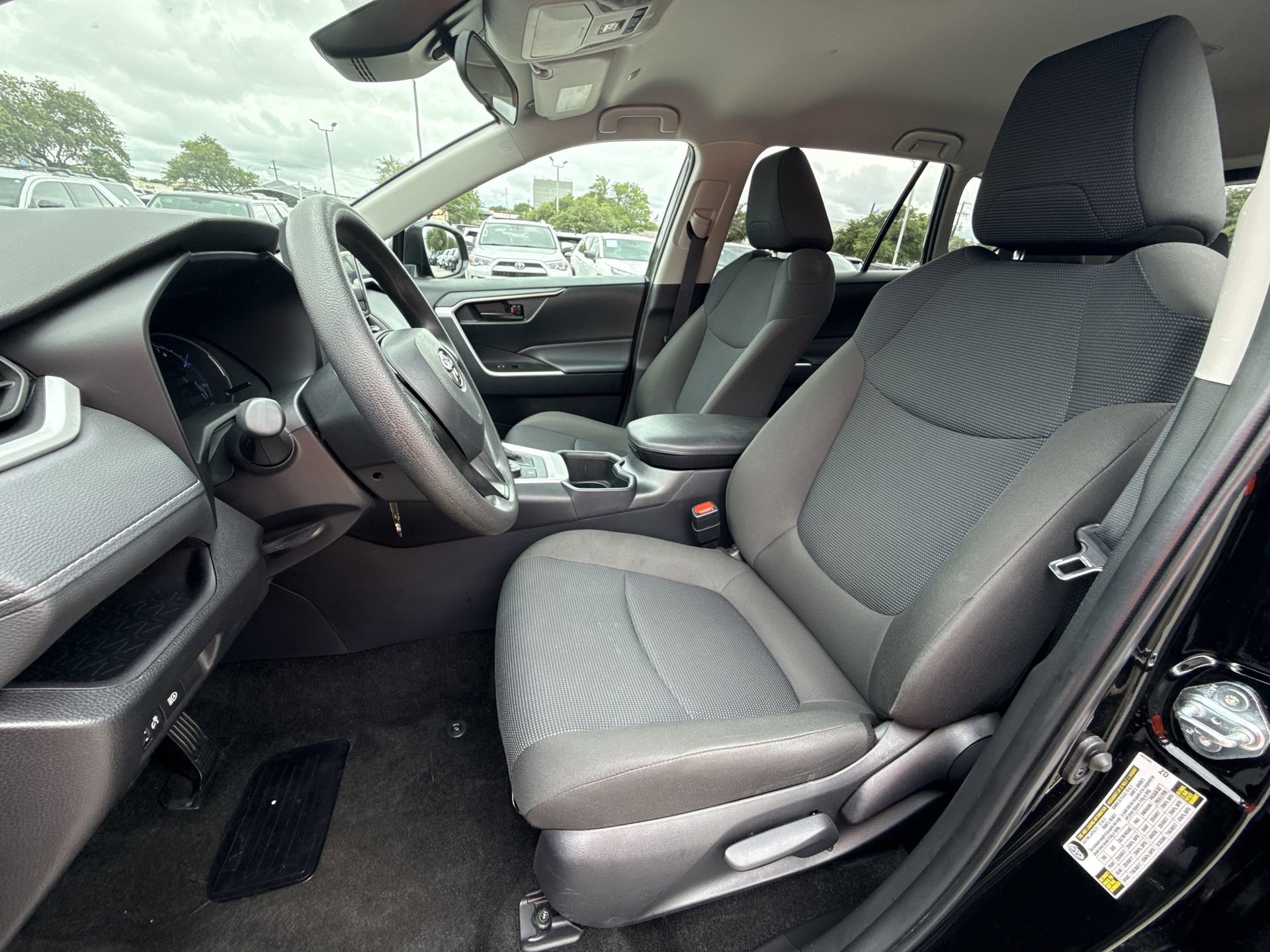 Certified 2025 Toyota RAV4 LE AWD/4WD image 13