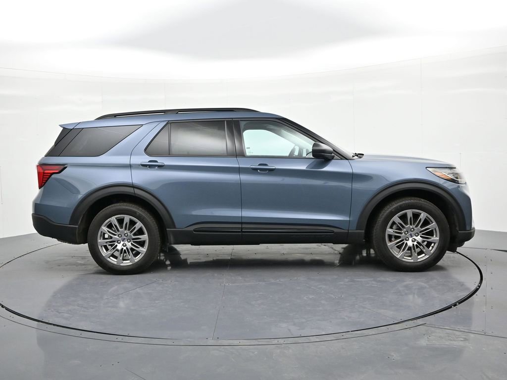 New 2026 Ford Explorer Active w/ Active Comfort Package image 5