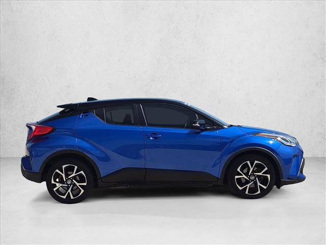 Used 2020 Toyota C-HR XLE FWD image 4