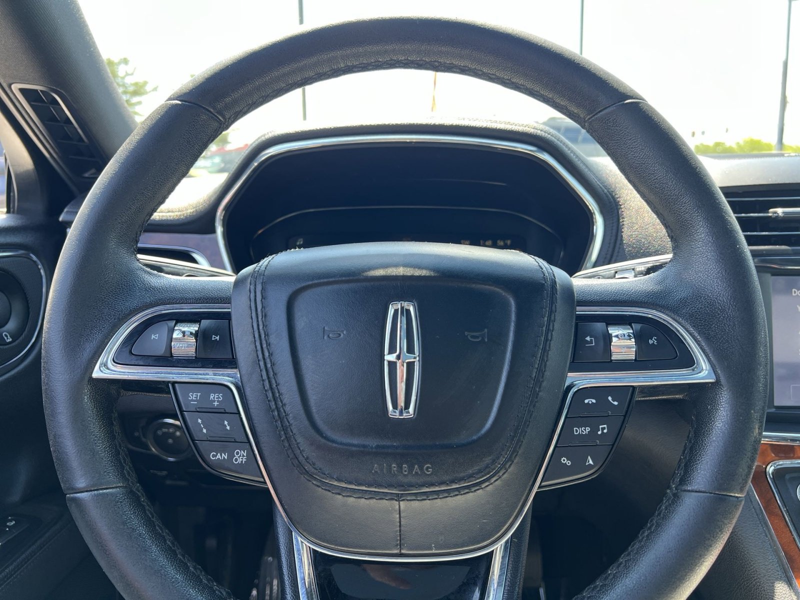 Used 2020 Lincoln Continental AWD w/ Premium Package image 23