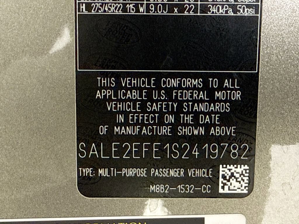 Used 2025 Land Rover Defender 110 X-Dynamic SE image 28