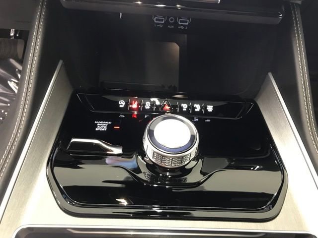 New 2025 Jeep Wagoneer 4WD w/ Convenience Group I image 20