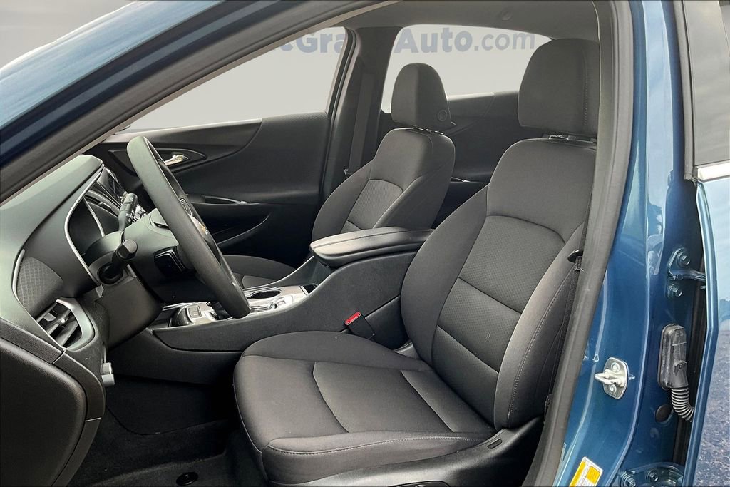 Used 2024 Chevrolet Malibu LT image 19