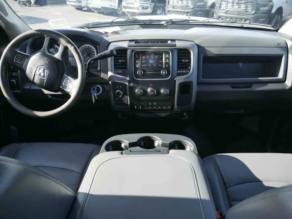 Used 2018 RAM 3500 Tradesman w/ Chrome Appearance Group image 5