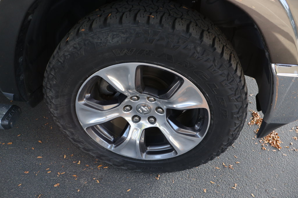 Used 2019 RAM 1500 Laramie AWD/4WD image 66