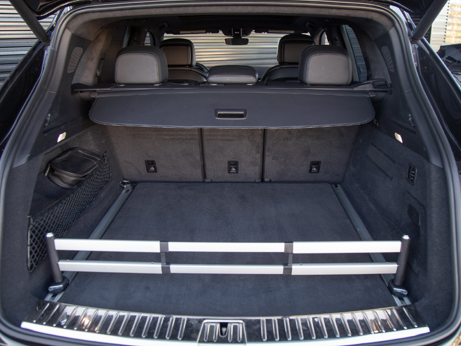 Certified 2023 Porsche Cayenne Turbo AWD/4WD image 24