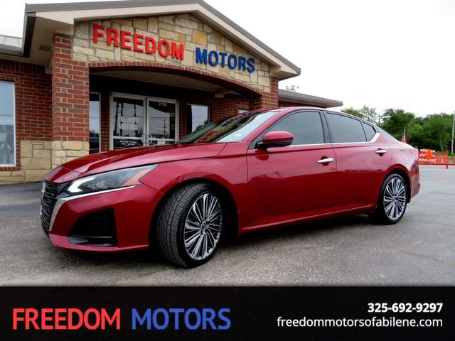 Used 2024 Nissan Altima 2.5 SL FWD image 1