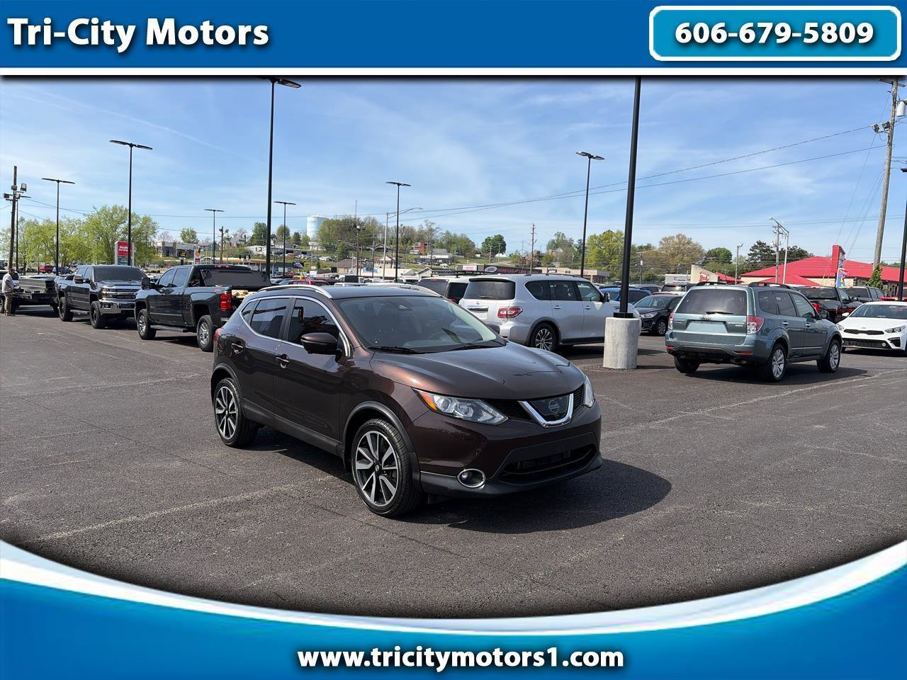 Used 2017 Nissan Rogue Sport SL w/ SL Premium Package AWD/4WD image 1