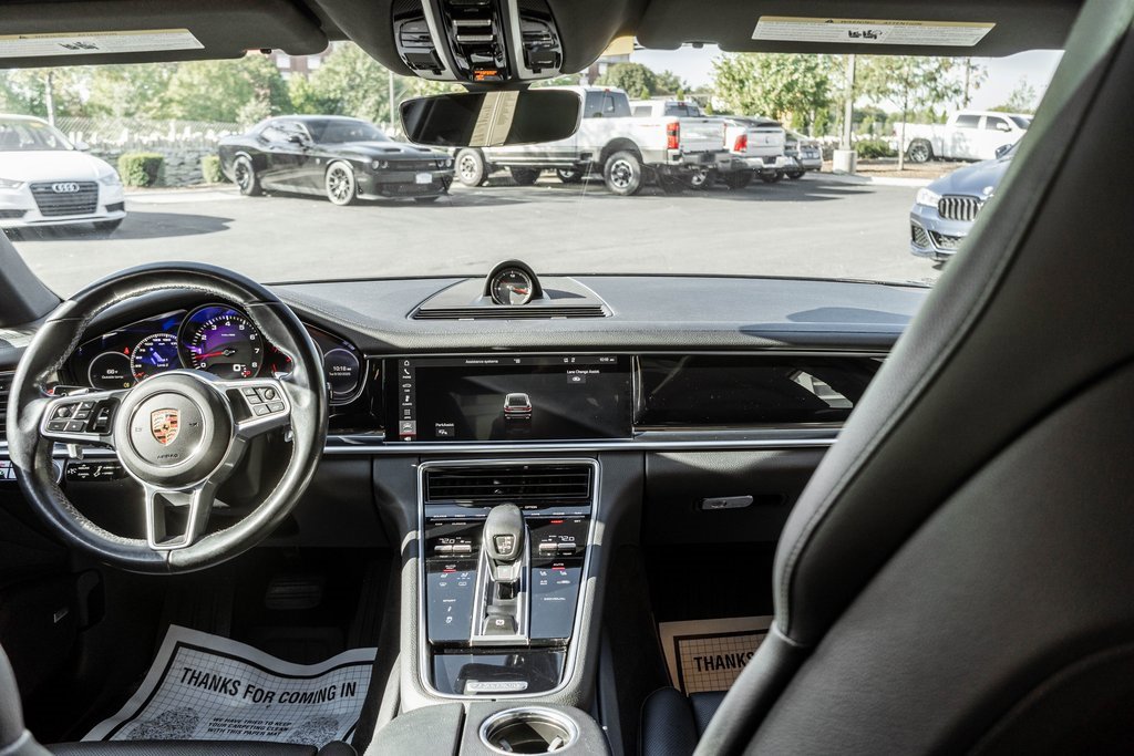 Used 2018 Porsche Panamera 4 image 7