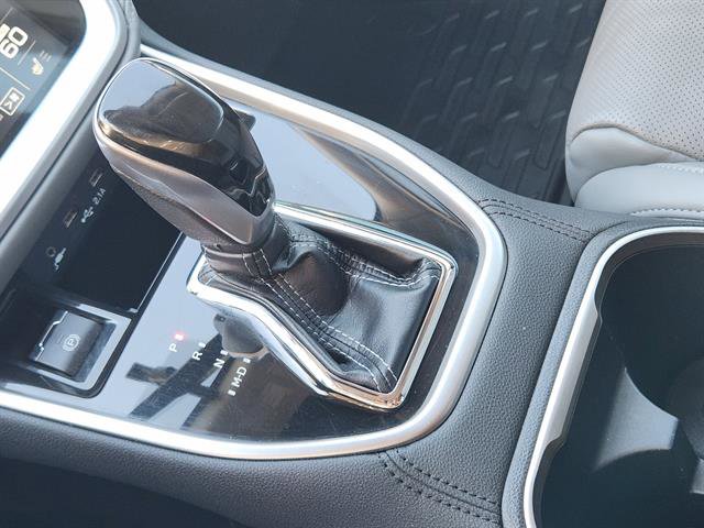 Used 2020 Subaru Legacy Limited image 16