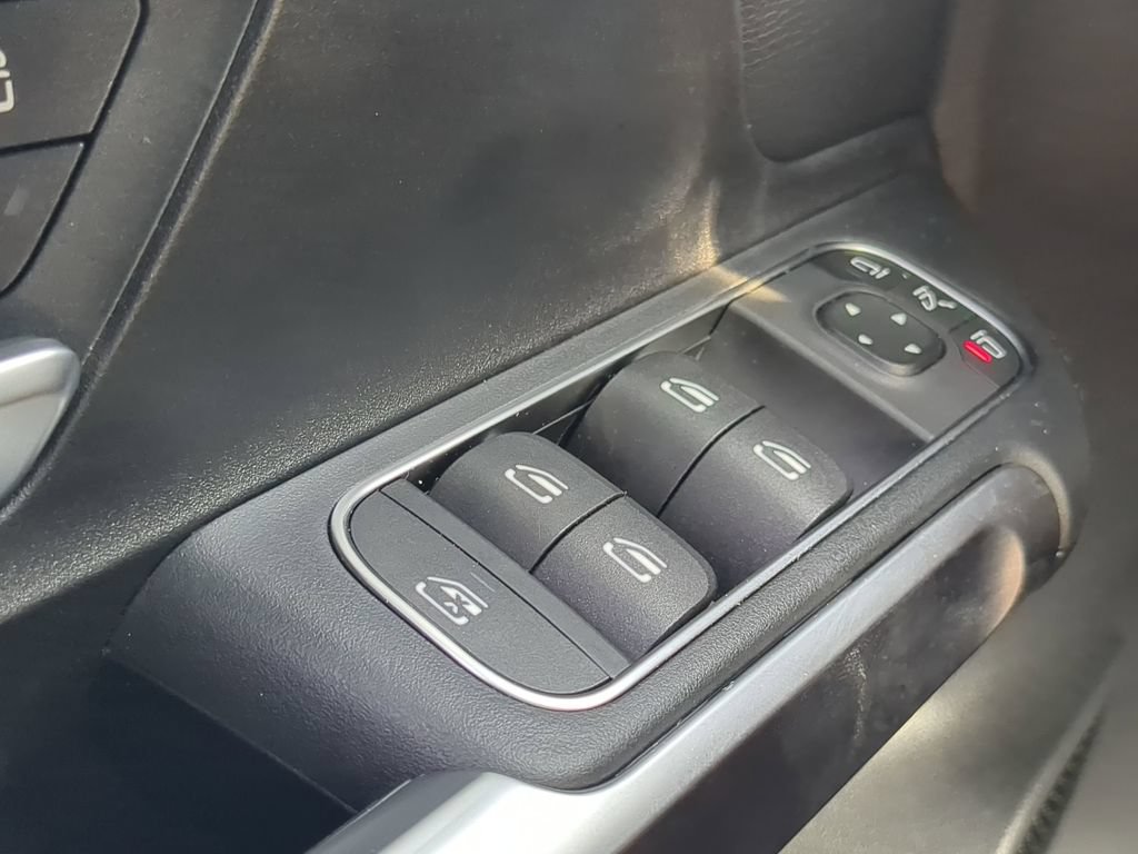 Certified 2024 Mercedes-Benz GLB 250 4MATIC image 10