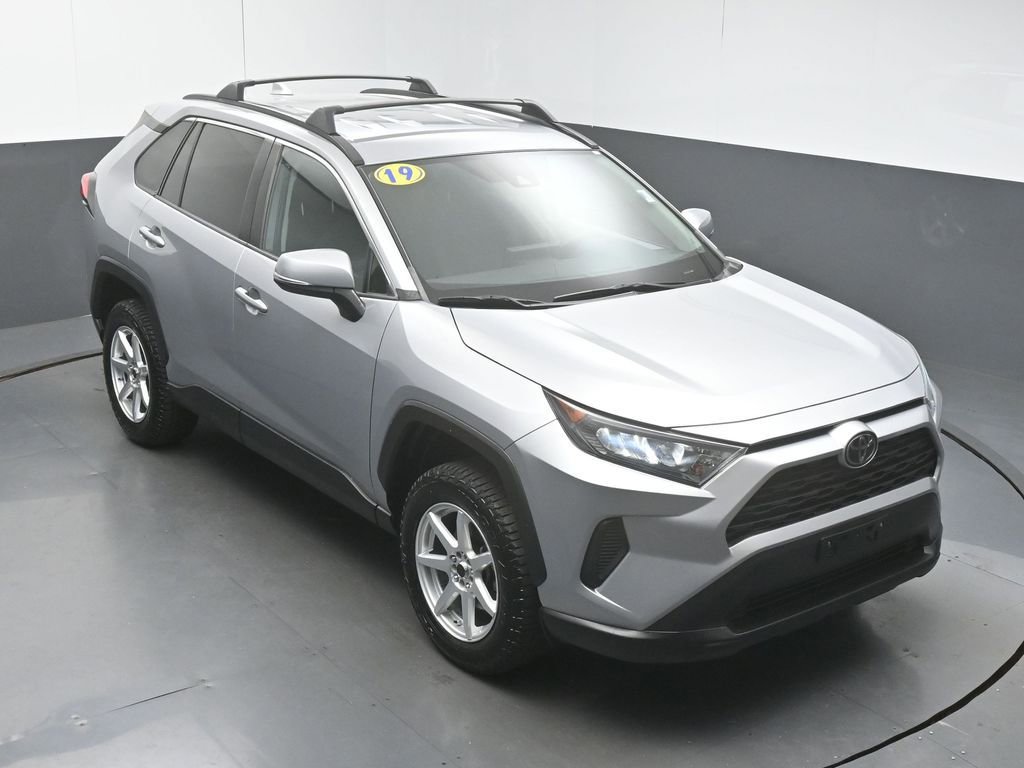 Used 2019 Toyota RAV4 LE w/ All Weather Liner Package image 39