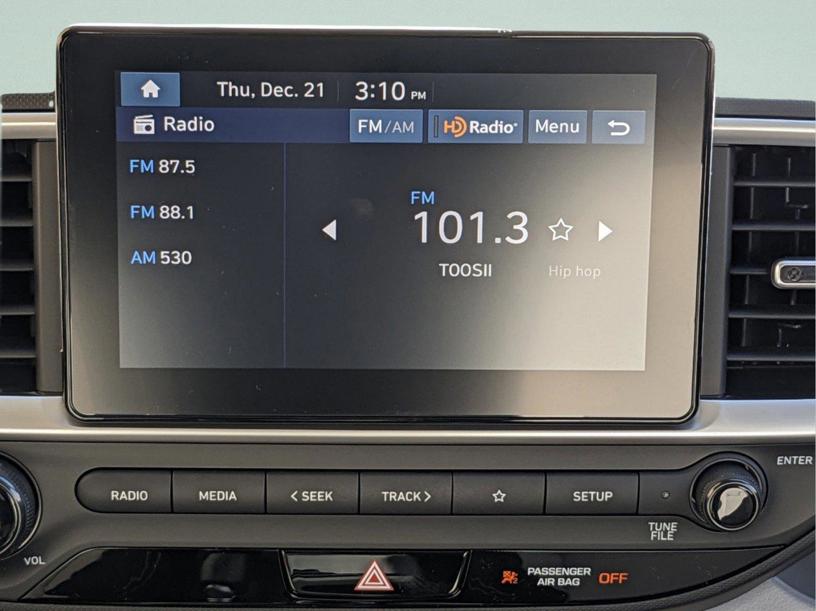 New 2025 Hyundai Venue SEL image 22